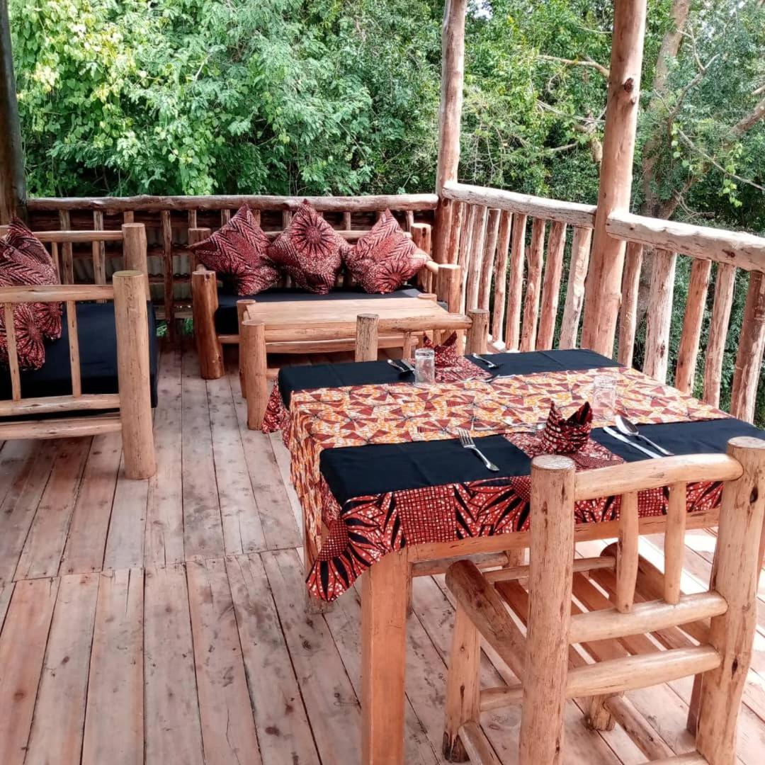 Murchison Giraffe Camp Paraa ภายนอก รูปภาพ